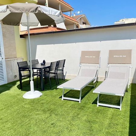 Novella Del Mar Prima Fila Dal Mare Vila Grottammare Exterior foto