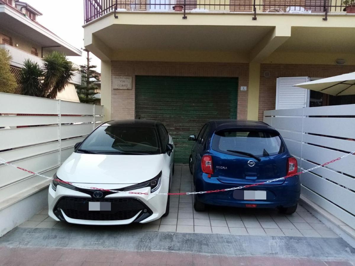 Novella Del Mar Prima Fila Dal Mare Vila Grottammare Exterior foto