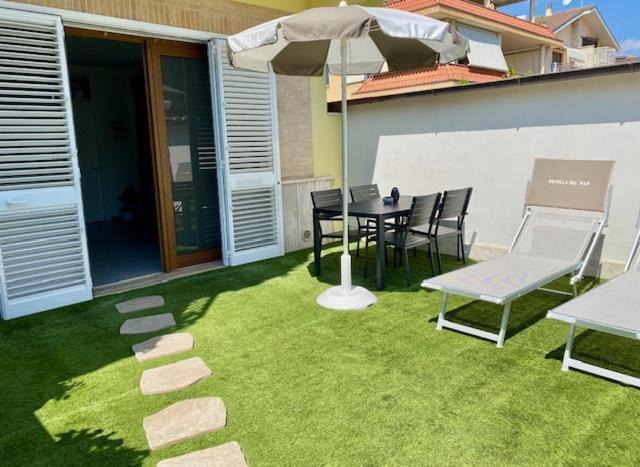 Novella Del Mar Prima Fila Dal Mare Vila Grottammare Exterior foto